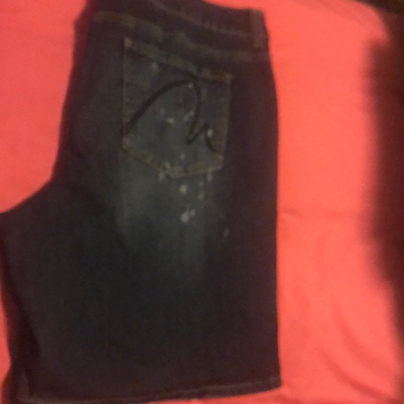 Melissa McCarthy Seven 7 Dark Jean Shorts - Picture 6 of 7